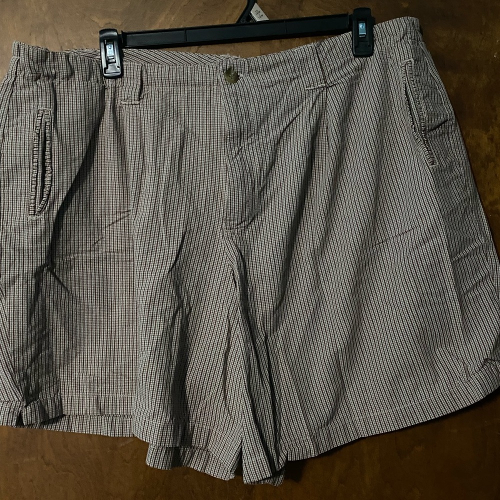 24w White Stag Womens Dress Shorts With Small Plaid Print
